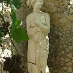 Gaudi *