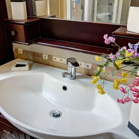 Gaudi Apartment Odesa
