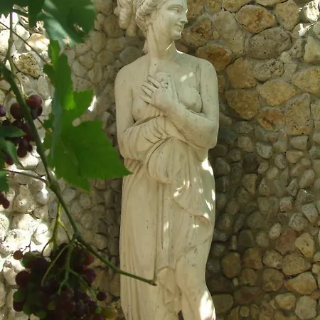 Gaudi *